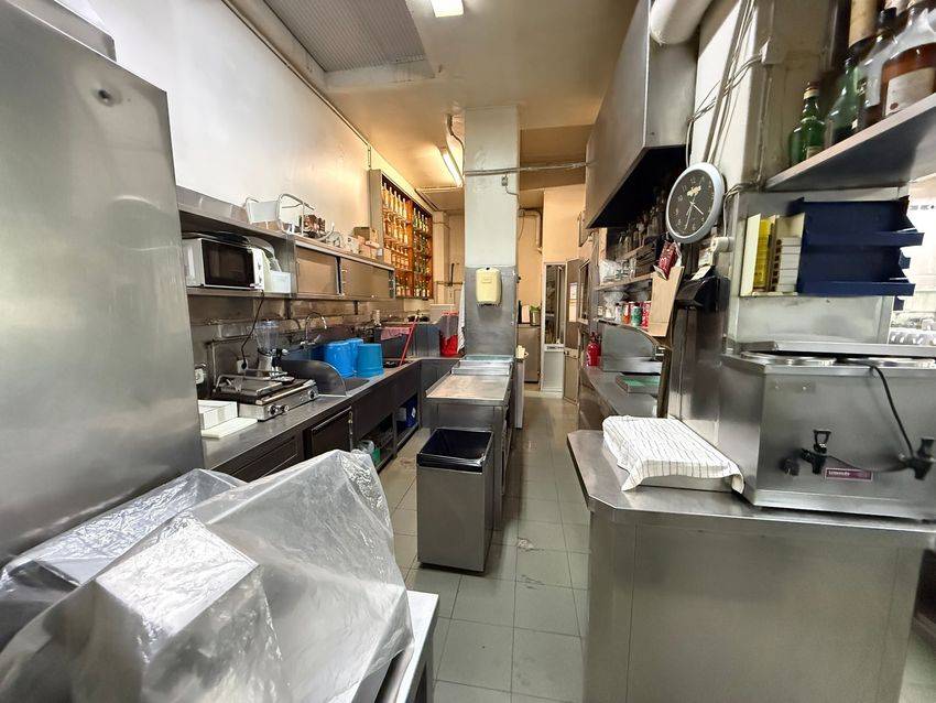 Fotografia 11 de 31 — Espaço comercial à venda em Alvalade, Lisboa