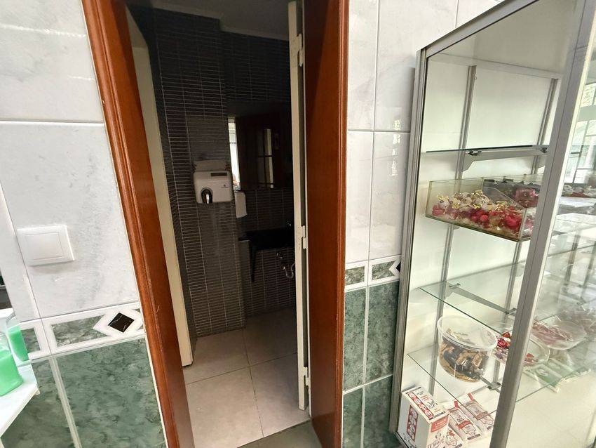 Fotografia 28 de 31 — Espaço comercial à venda em Alvalade, Lisboa