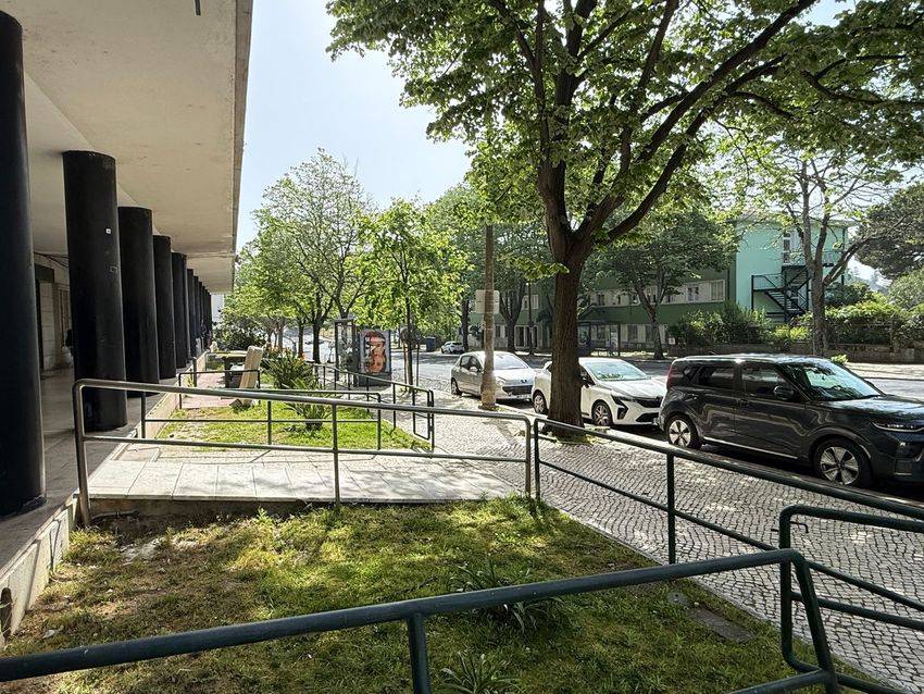 Fotografia 30 de 31 — Espaço comercial à venda em Alvalade, Lisboa