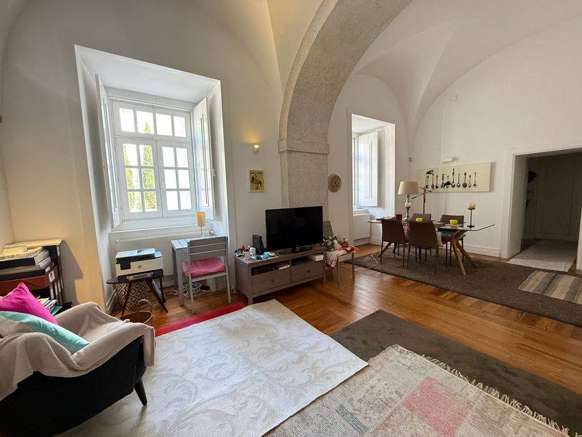 Fotografia 3 de 36 — Apartamento T1 à venda em Misericórdia, Lisboa