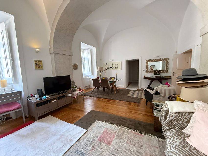 Fotografia 6 de 36 — Apartamento T1 à venda em Misericórdia, Lisboa