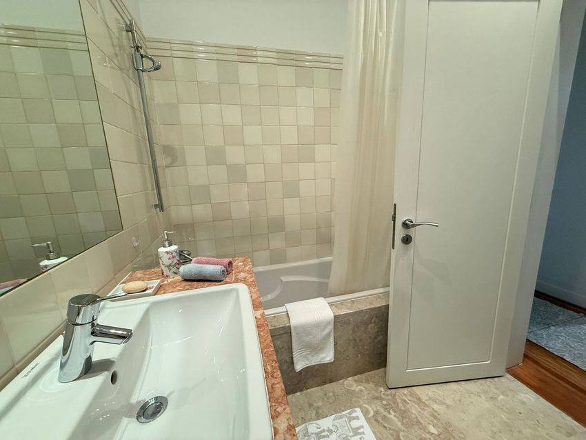 Fotografia 11 de 36 — Apartamento T1 à venda em Misericórdia, Lisboa