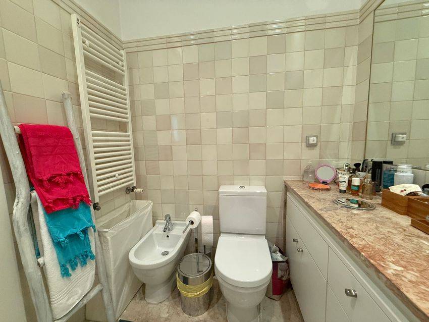 Fotografia 12 de 36 — Apartamento T1 à venda em Misericórdia, Lisboa