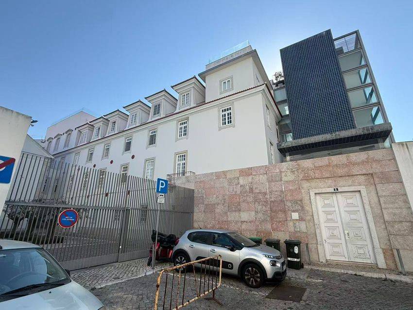 Fotografia 35 de 36 — Apartamento T1 à venda em Misericórdia, Lisboa