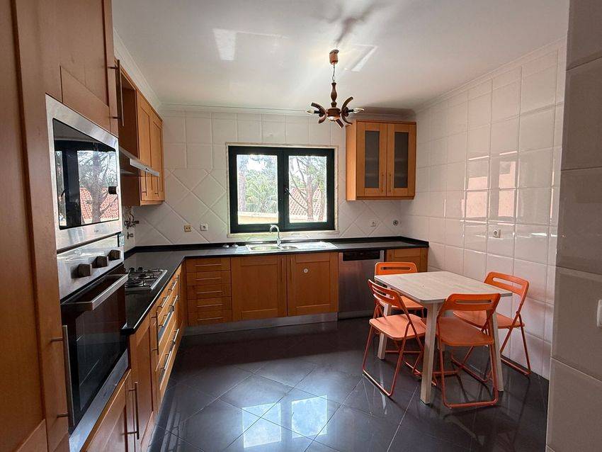 Fotografia 5 de 39 — Moradia em banda T3 para arrendar em Linhó, Sintra