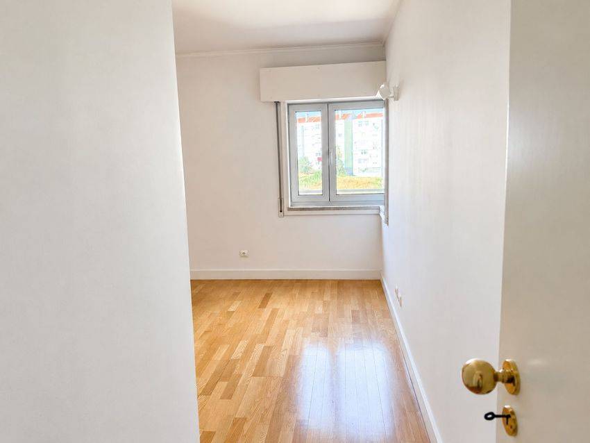 Fotografia 14 de 26 — Apartamento T2 à venda em Lumiar, Lisboa