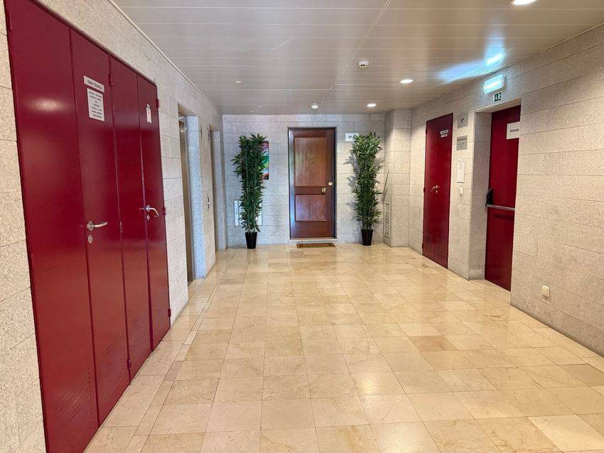 Fotografia 18 de 33 — Apartamento T2 à venda em Estoril, Cascais