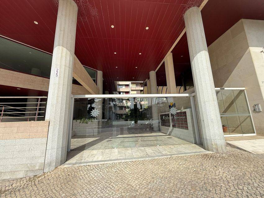 Fotografia 32 de 33 — Apartamento T2 à venda em Estoril, Cascais